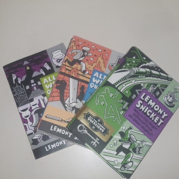 All the wrong questions books 2-4 - Picture 2 of 2